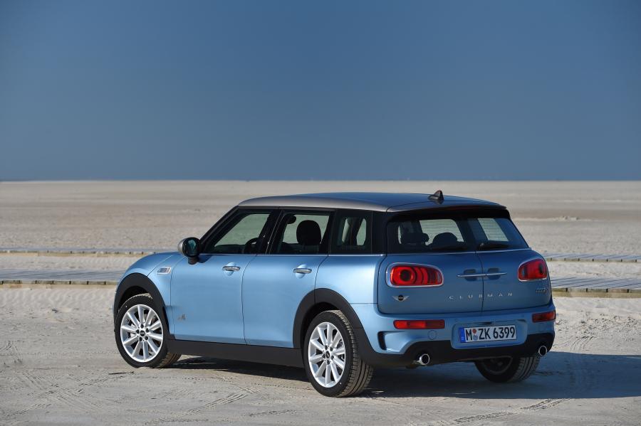  Mini Cooper SD Clubman ALL4 2016 года  (фото 3 из 101)